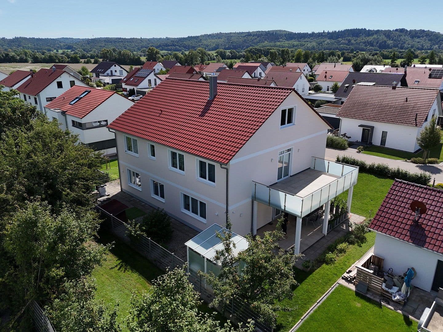 Prodej domu 315 m², pozemek 727 m², Satteldorf, Bádensko-Württembersko Prodej domu 315 m², pozemek 727 m², Satteldorf, Bádensko-Württembersko