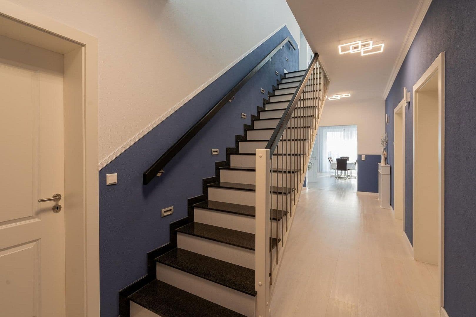 Prodej domu 315 m², pozemek 727 m², Satteldorf, Bádensko-Württembersko Prodej domu 315 m², pozemek 727 m², Satteldorf, Bádensko-Württembersko