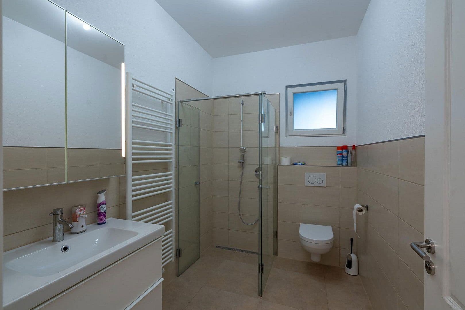 Prodej domu 315 m², pozemek 727 m², Satteldorf, Bádensko-Württembersko Prodej domu 315 m², pozemek 727 m², Satteldorf, Bádensko-Württembersko