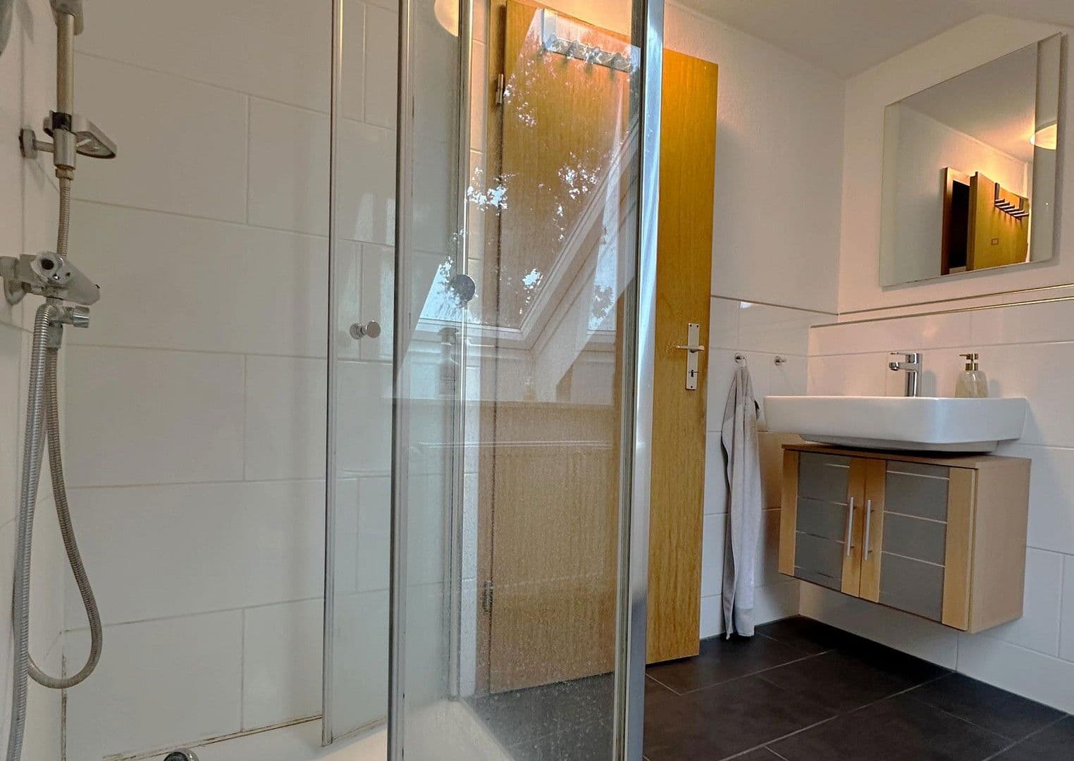 Prodej domu 293 m², pozemek 1.300 m², Schützenstraße 25, Visselhövede, Dolní Sasko Prodej domu 293 m², pozemek 1.300 m², Schützenstraße 25, Visselhövede, Dolní Sasko