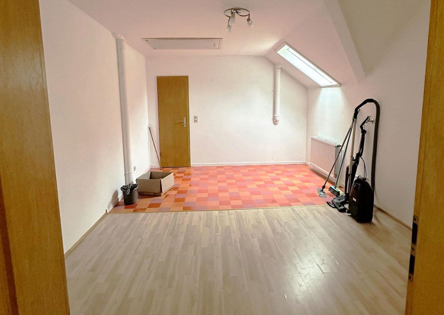 Prodej domu 293 m², pozemek 1.300 m², Schützenstraße 25, Visselhövede, Dolní Sasko Prodej domu 293 m², pozemek 1.300 m², Schützenstraße 25, Visselhövede, Dolní Sasko