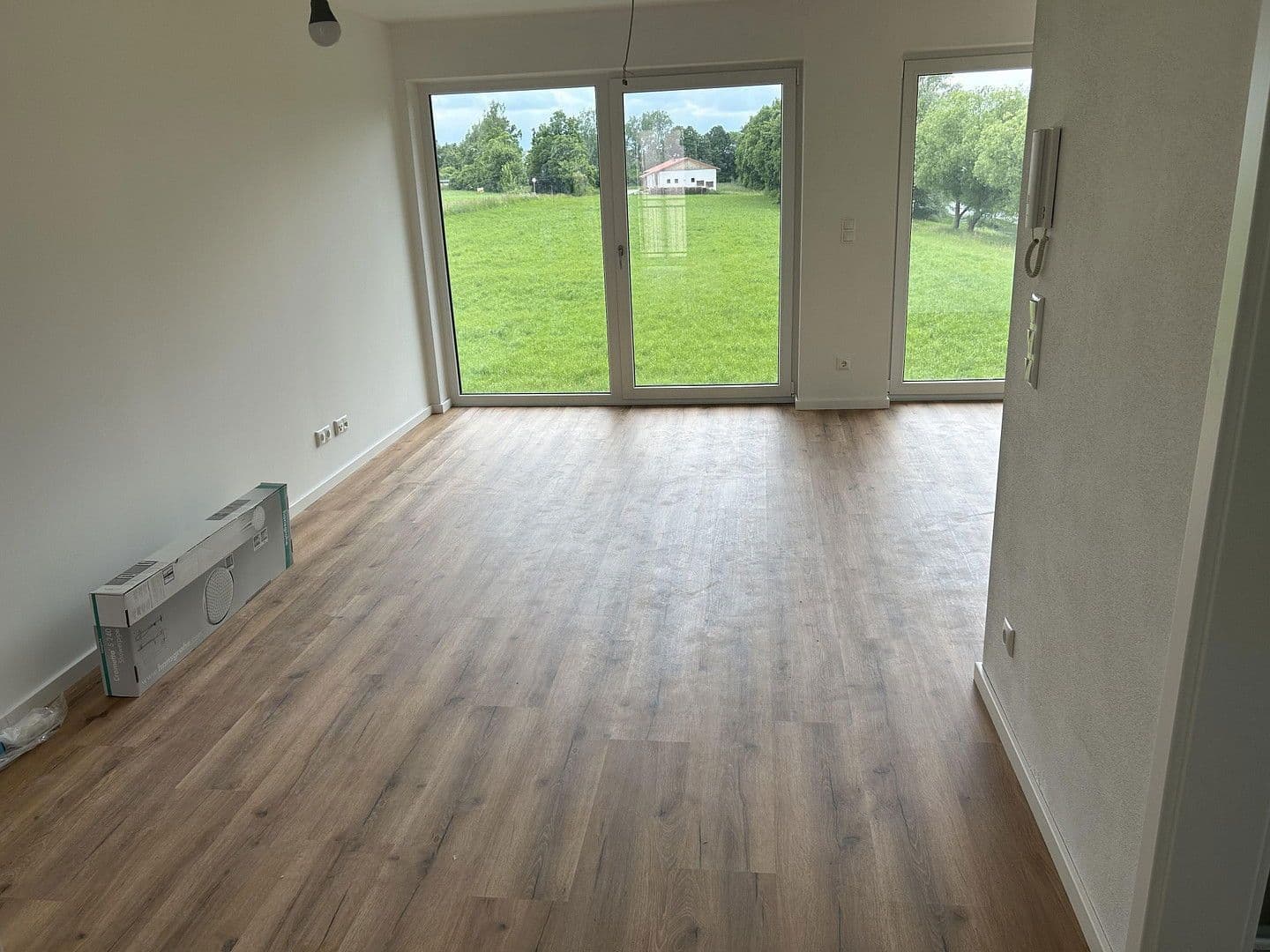Pronájem bytu 2+1 60 m², Eggenfelden, Bavorsko Pronájem bytu 2+1 60 m², Eggenfelden, Bavorsko