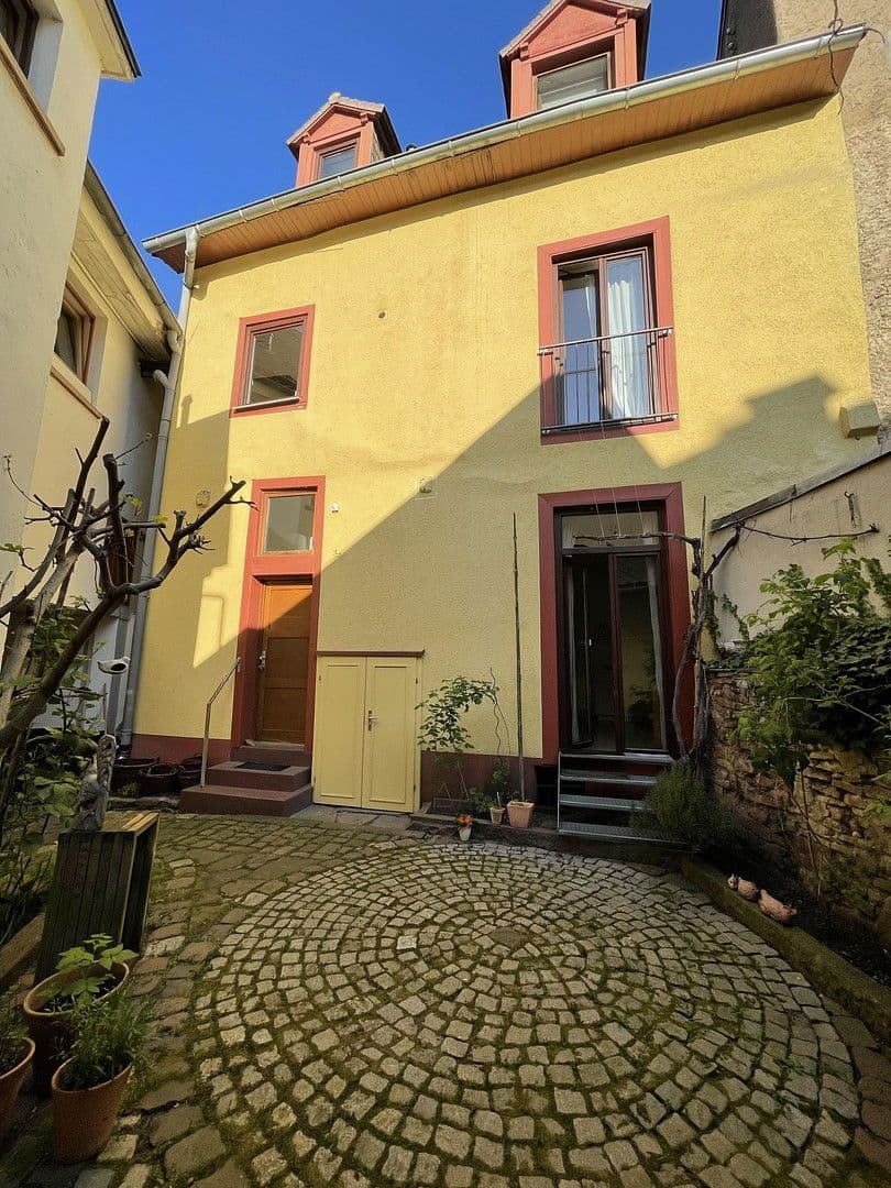 Prodej domu 121 m², pozemek 260 m², Spitalstraße 6, Karlsruhe, Bádensko-Württembersko Prodej domu 121 m², pozemek 260 m², Spitalstraße 6, Karlsruhe, Bádensko-Württembersko