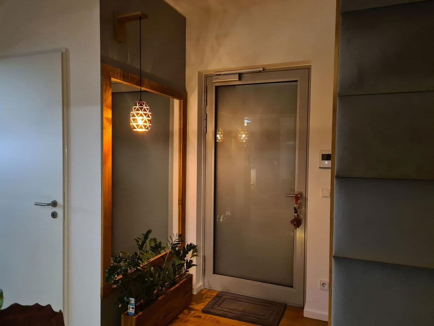 Pronájem bytu 2+1 60 m², Relingstr 42, Berlin, Berlín Pronájem bytu 2+1 60 m², Relingstr 42, Berlin, Berlín