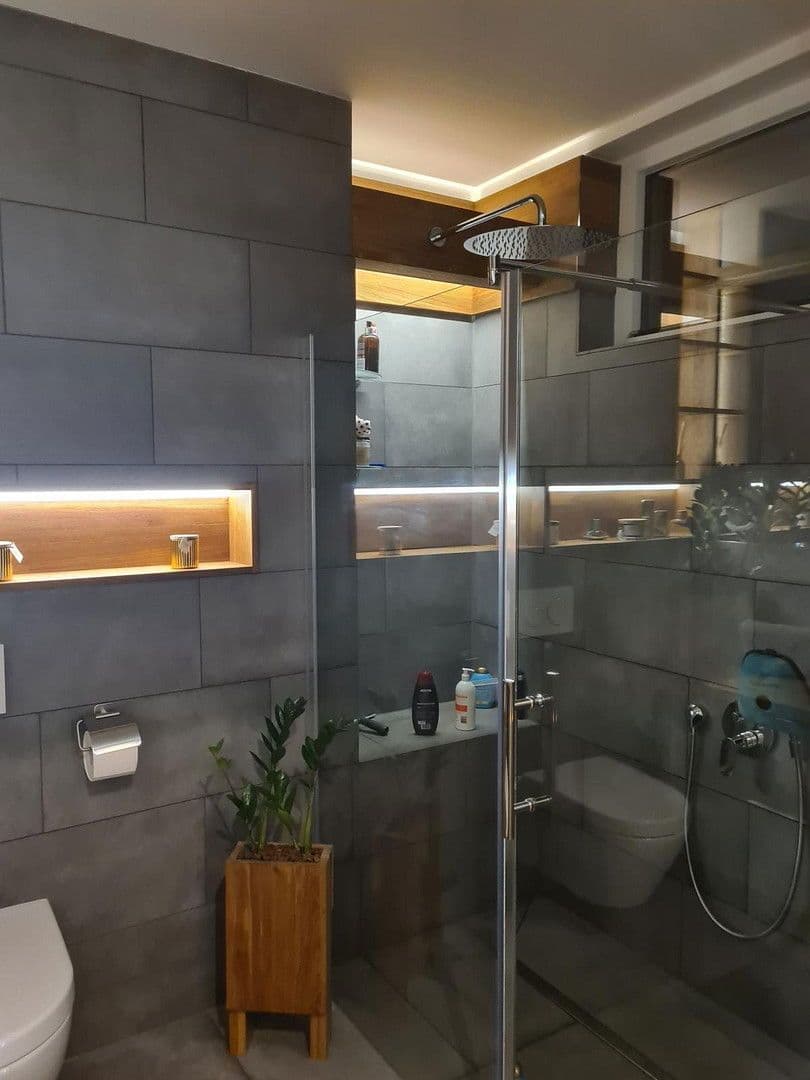 Pronájem bytu 2+1 60 m², Relingstr 42, Berlin, Berlín Pronájem bytu 2+1 60 m², Relingstr 42, Berlin, Berlín