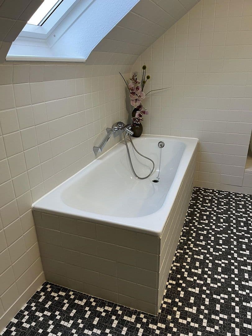 Pronájem bytu 2+kk 78 m², Mainhausen, Hessen Pronájem bytu 2+kk 78 m², Mainhausen, Hessen