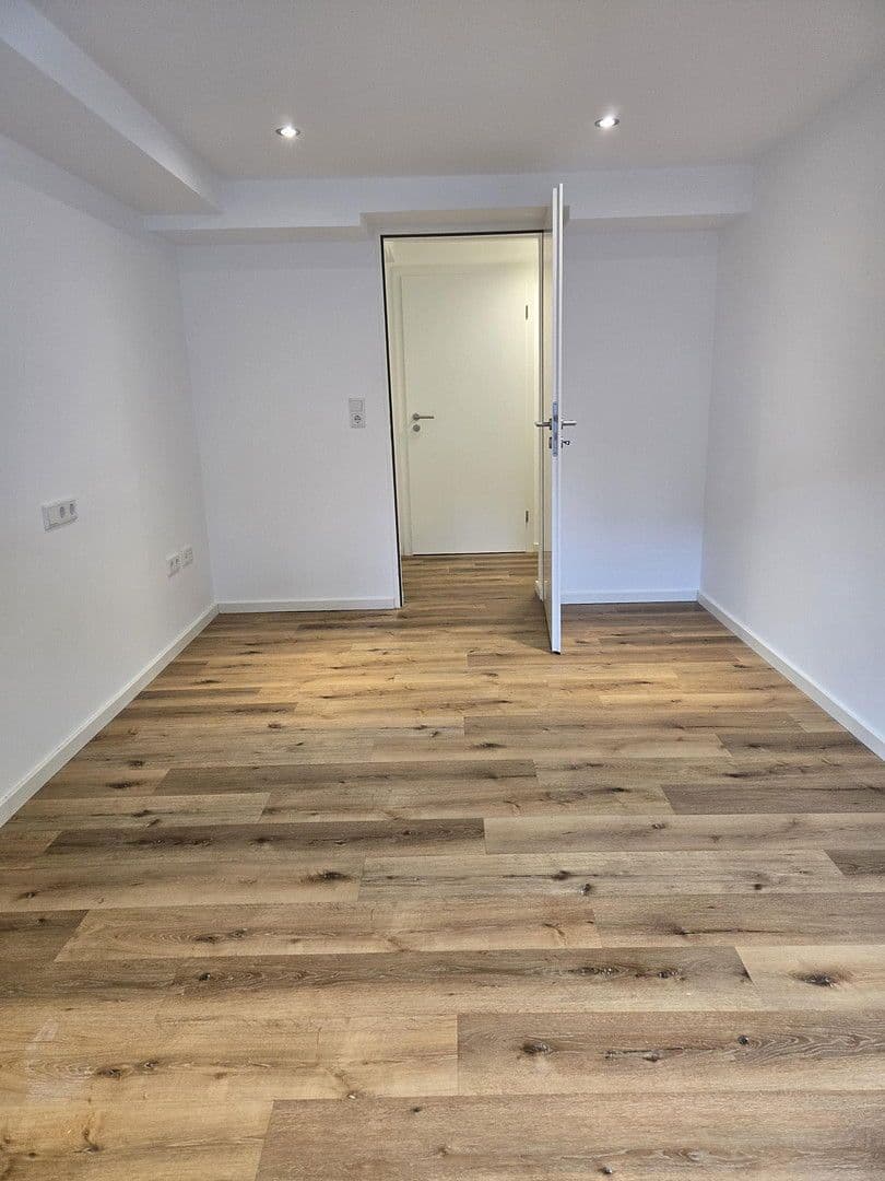 Pronájem bytu 3+1 70 m², Seegarten 3, Waldbüttelbrunn, Bavorsko Pronájem bytu 3+1 70 m², Seegarten 3, Waldbüttelbrunn, Bavorsko