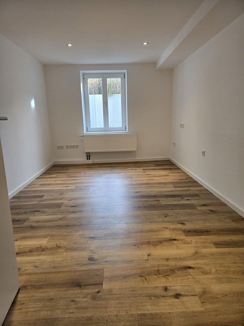 Pronájem bytu 3+1 70 m², Seegarten 3, Waldbüttelbrunn, Bavorsko Pronájem bytu 3+1 70 m², Seegarten 3, Waldbüttelbrunn, Bavorsko