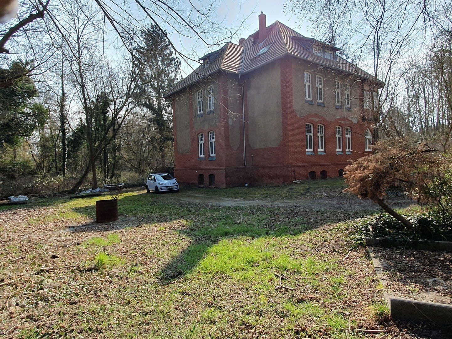 Prodej domu 330 m², pozemek 2.950 m², Stendal, Sasko-Anhaltsko Prodej domu 330 m², pozemek 2.950 m², Stendal, Sasko-Anhaltsko