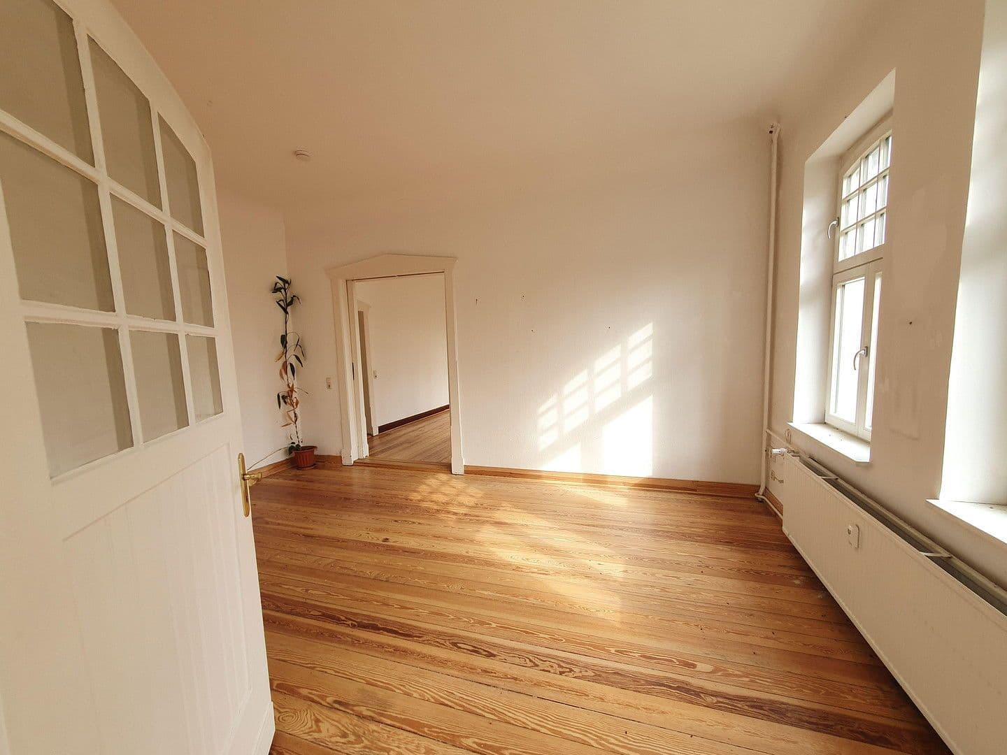 Prodej domu 330 m², pozemek 2.950 m², Stendal, Sasko-Anhaltsko Prodej domu 330 m², pozemek 2.950 m², Stendal, Sasko-Anhaltsko