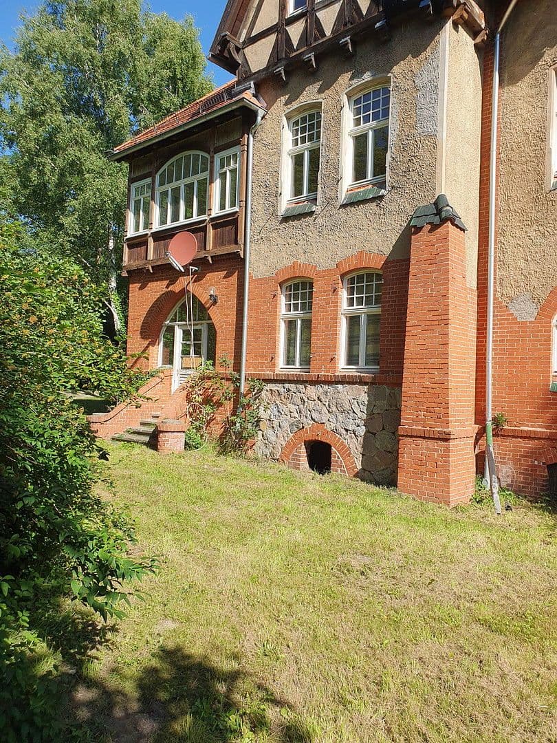 Prodej domu 330 m², pozemek 2.950 m², Stendal, Sasko-Anhaltsko Prodej domu 330 m², pozemek 2.950 m², Stendal, Sasko-Anhaltsko