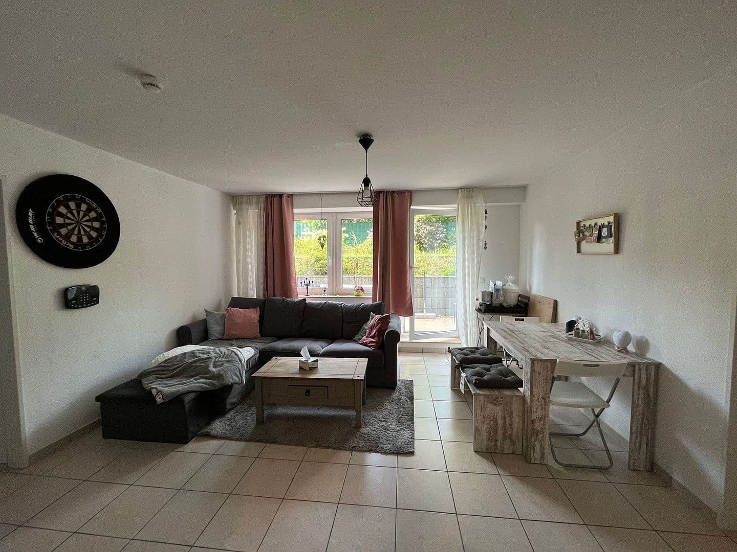 Pronájem bytu 2+1 56 m², Köln, Severní Porýní-Vestfálsko Pronájem bytu 2+1 56 m², Köln, Severní Porýní-Vestfálsko