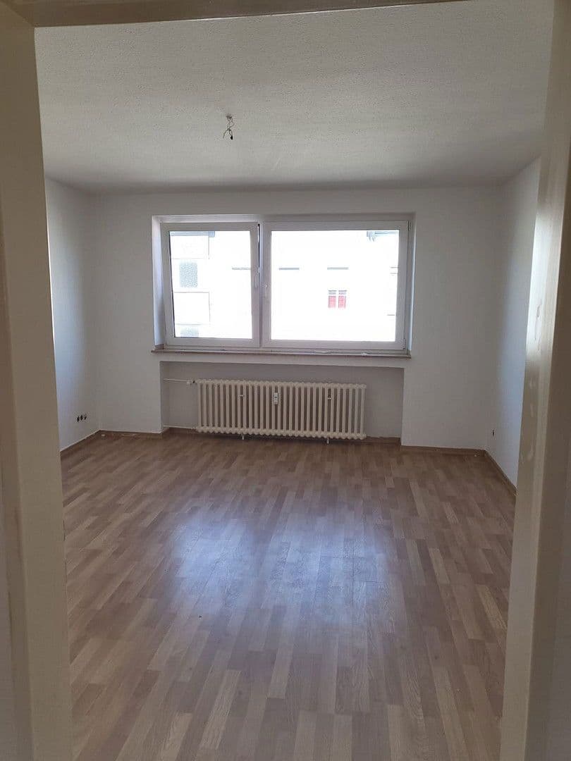 Pronájem bytu 2+1 63 m², Rheinstr. 16, Krefeld, Severní Porýní-Vestfálsko Pronájem bytu 2+1 63 m², Rheinstr. 16, Krefeld, Severní Porýní-Vestfálsko