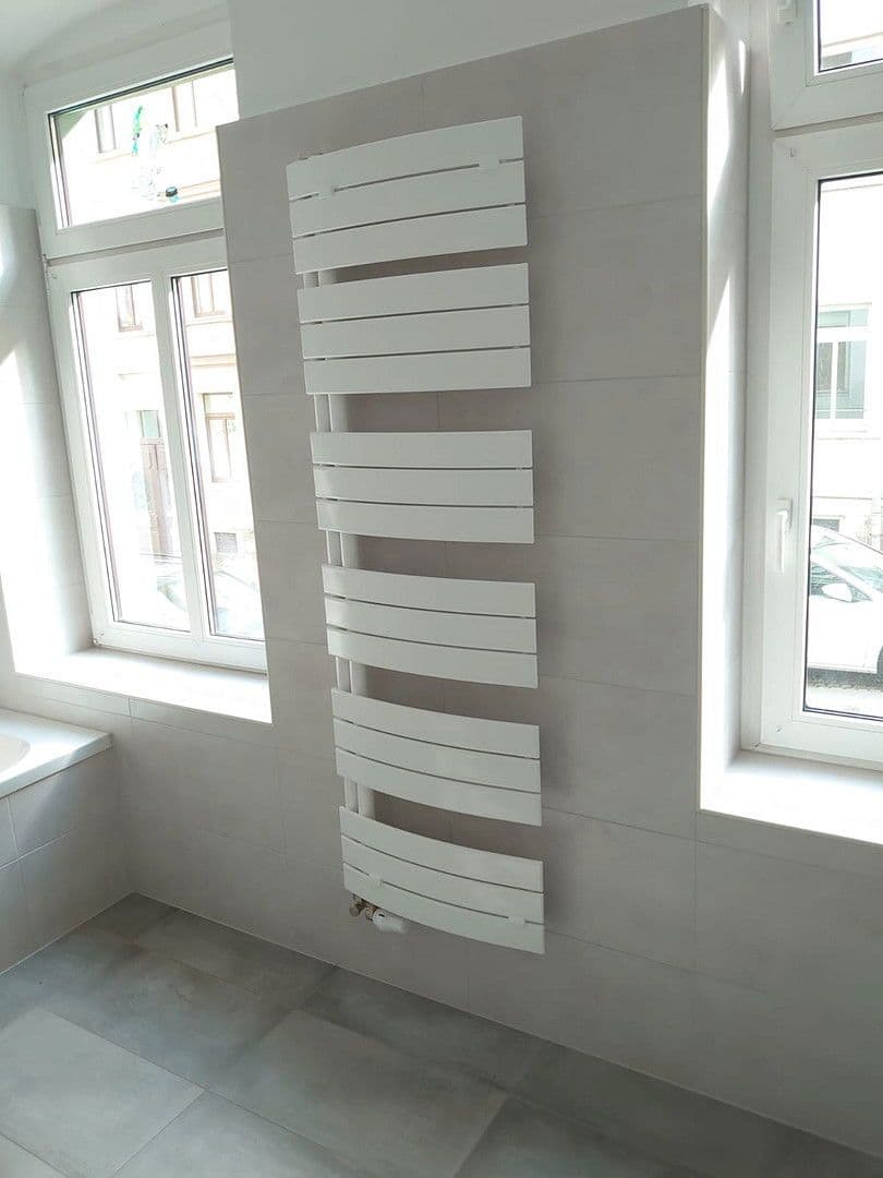 Pronájem bytu 2+1 94 m², Humboldtstraße 8, Reichenbach, Sasko Pronájem bytu 2+1 94 m², Humboldtstraße 8, Reichenbach, Sasko