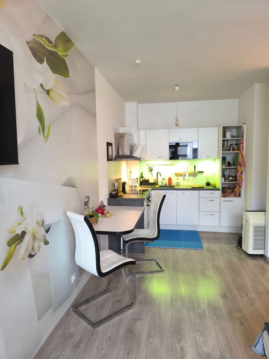 Prodej bytu 2+1 43 m², Platanová, Miloslavov, Bratislavský kraj Prodej bytu 2+1 43 m², Platanová, Miloslavov, Bratislavský kraj