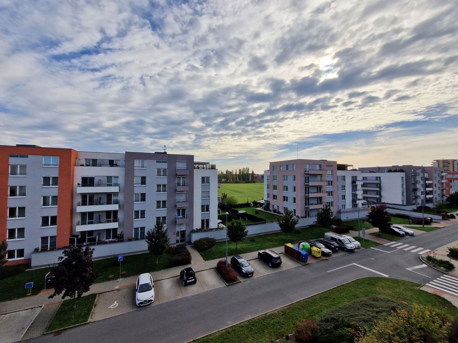 Pronájem bytu 1+kk 35 m², Hlučkova, Praha, Praha Pronájem bytu 1+kk 35 m², Hlučkova, Praha, Praha