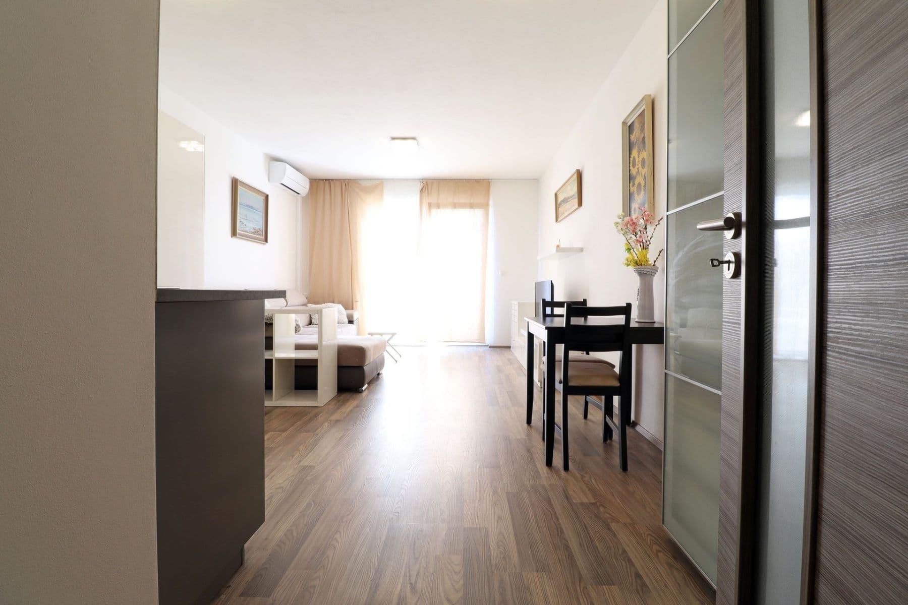 Pronájem bytu 1+kk 35 m², Hlučkova, Praha, Praha Pronájem bytu 1+kk 35 m², Hlučkova, Praha, Praha