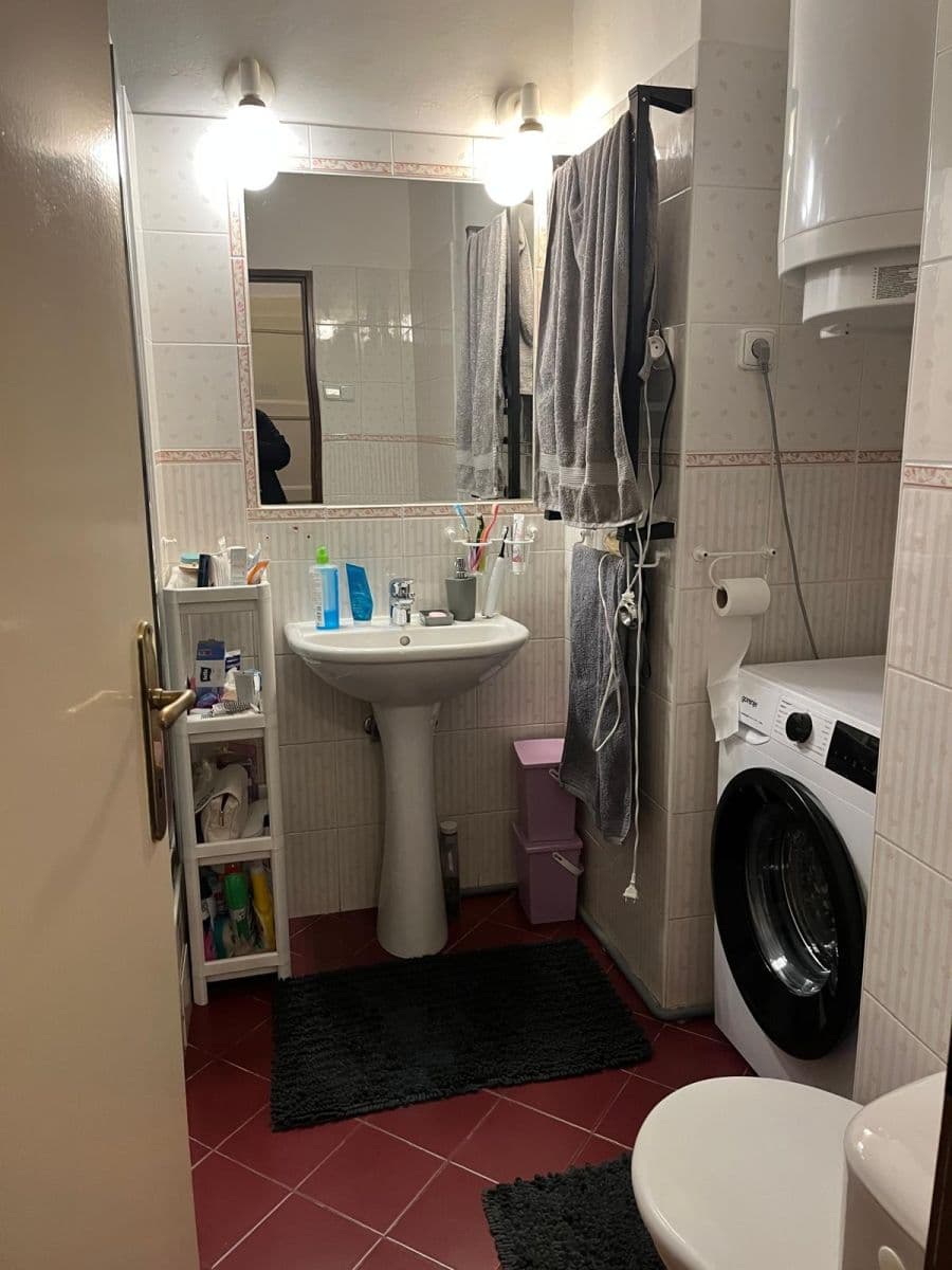 Prodej bytu 2+kk 50 m², U Kaštanu, Praha, Praha Prodej bytu 2+kk 50 m², U Kaštanu, Praha, Praha