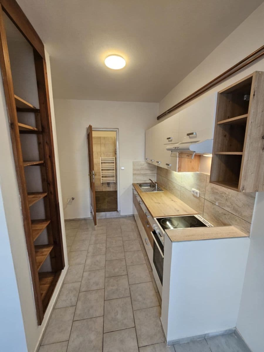 Pronájem bytu Garsoniéra 34 m², Čáslavská, Heřmanův Městec, Pardubický kraj Pronájem bytu Garsoniéra 34 m², Čáslavská, Heřmanův Městec, Pardubický kraj