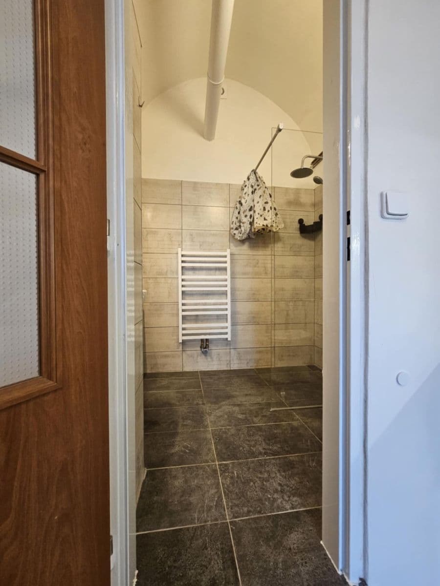 Pronájem bytu Garsoniéra 34 m², Čáslavská, Heřmanův Městec, Pardubický kraj Pronájem bytu Garsoniéra 34 m², Čáslavská, Heřmanův Městec, Pardubický kraj