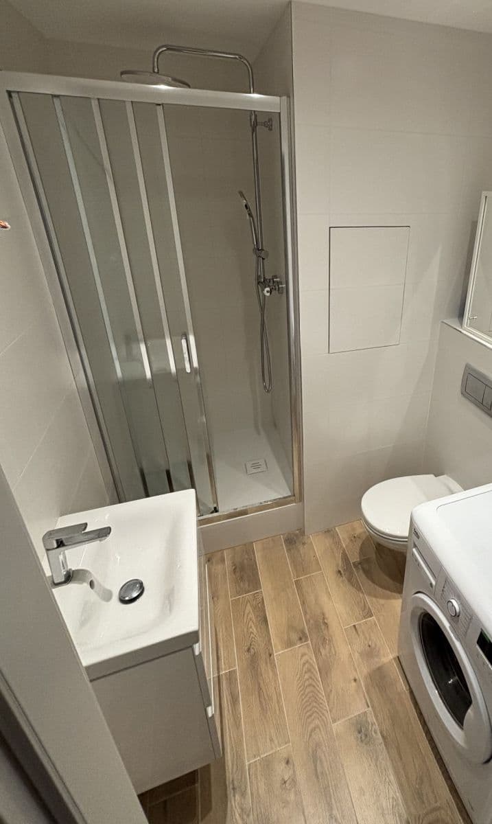 Pronájem bytu 1+1 34 m², Taškentská, Praha, Praha Pronájem bytu 1+1 34 m², Taškentská, Praha, Praha