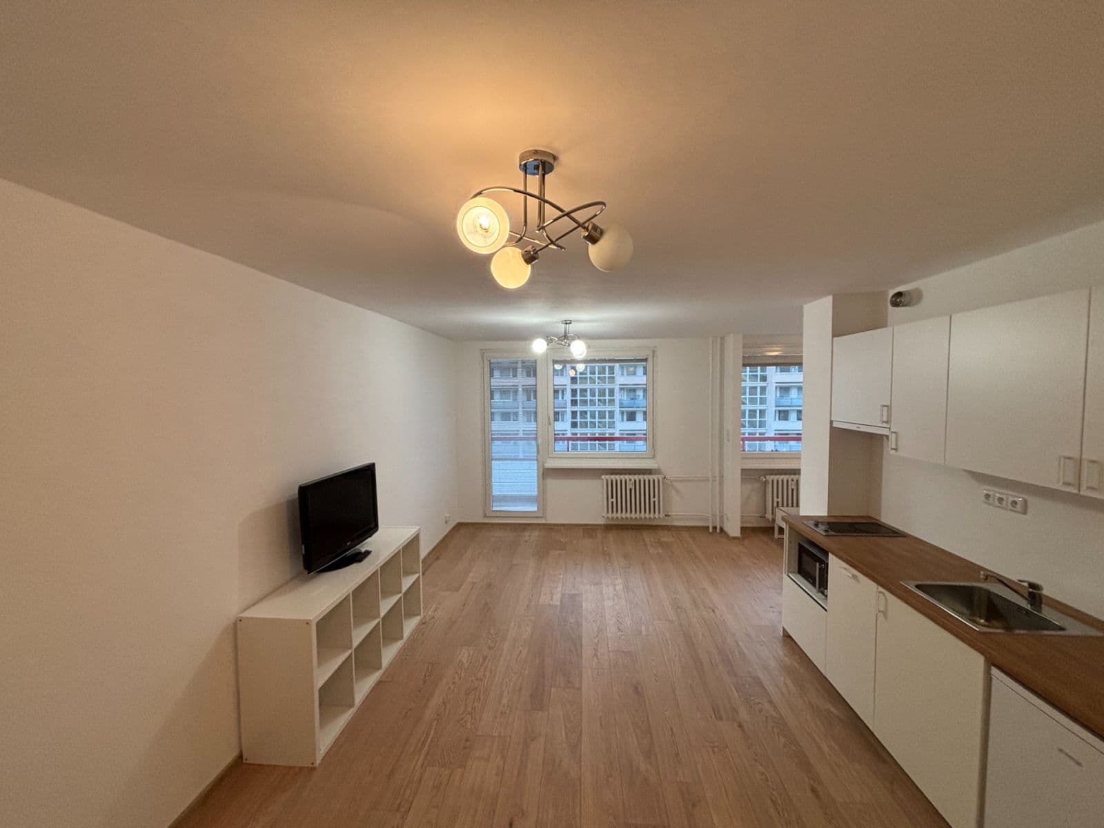 Pronájem bytu 1+1 34 m², Taškentská, Praha, Praha Pronájem bytu 1+1 34 m², Taškentská, Praha, Praha