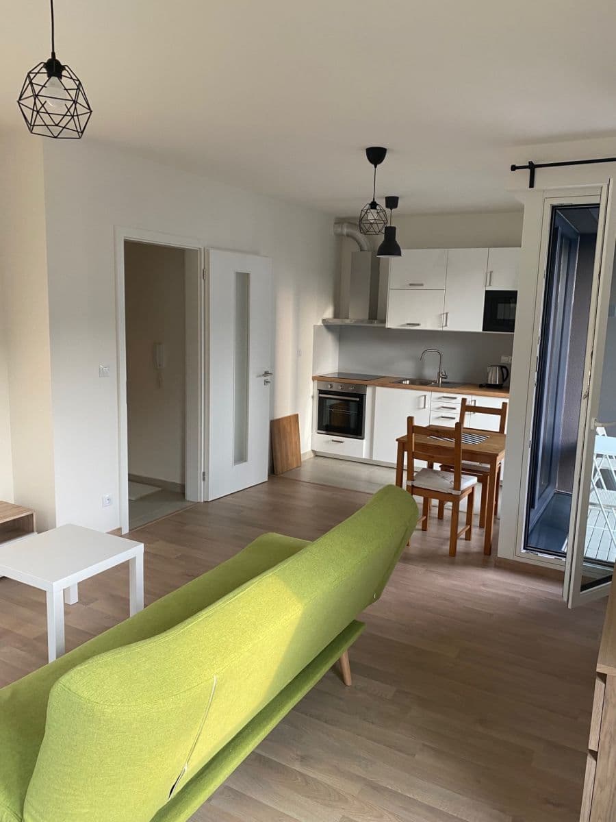 Pronájem bytu 1+kk 39 m², Olgy Havlové, Praha, Praha Pronájem bytu 1+kk 39 m², Olgy Havlové, Praha, Praha