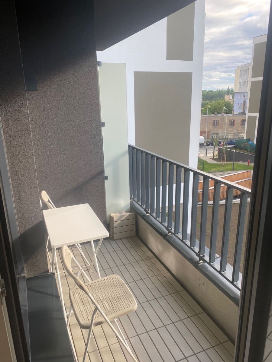 Pronájem bytu 1+kk 39 m², Olgy Havlové, Praha, Praha Pronájem bytu 1+kk 39 m², Olgy Havlové, Praha, Praha