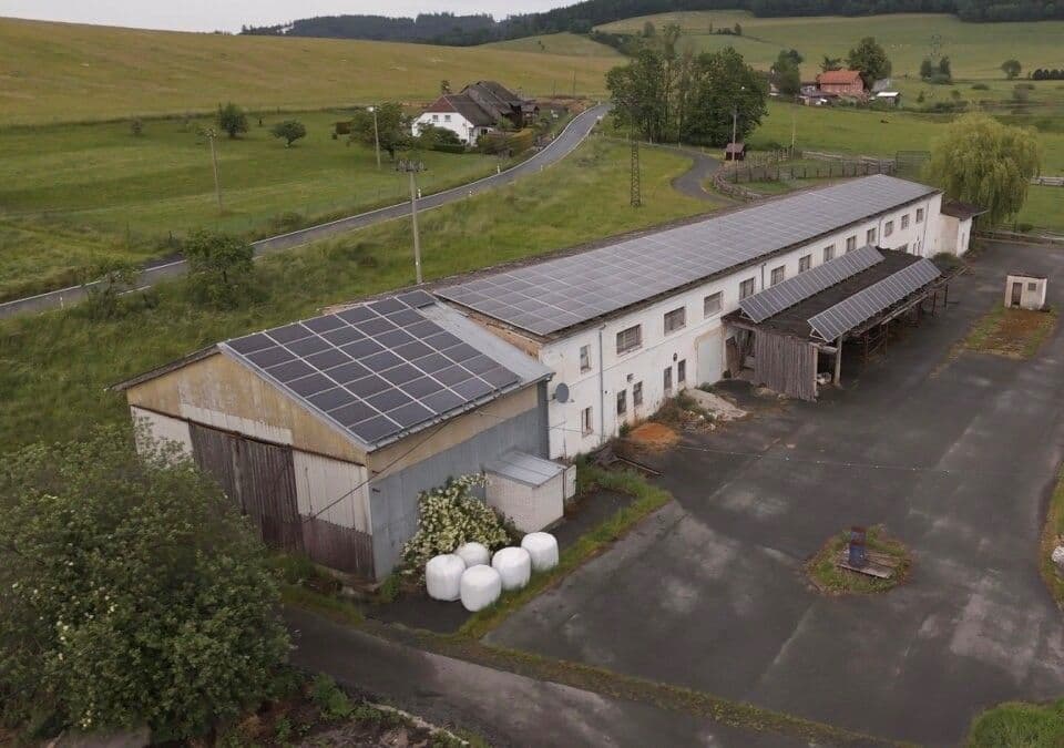 Prodej nebytového prostoru 1.400 m², 19020, Dešenice, Plzeňský kraj Prodej nebytového prostoru 1.400 m², 19020, Dešenice, Plzeňský kraj