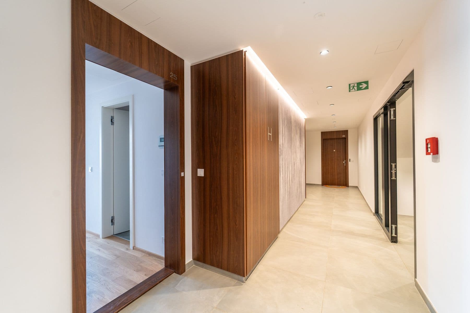 Pronájem bytu 2+kk 59 m², U Komína, Praha, Praha Pronájem bytu 2+kk 59 m², U Komína, Praha, Praha