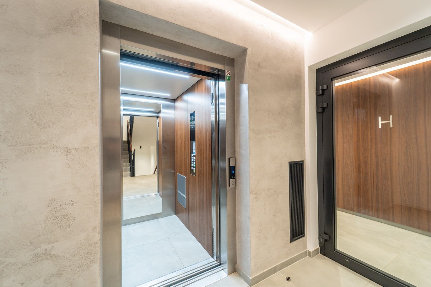 Pronájem bytu 2+kk 59 m², U Komína, Praha, Praha Pronájem bytu 2+kk 59 m², U Komína, Praha, Praha