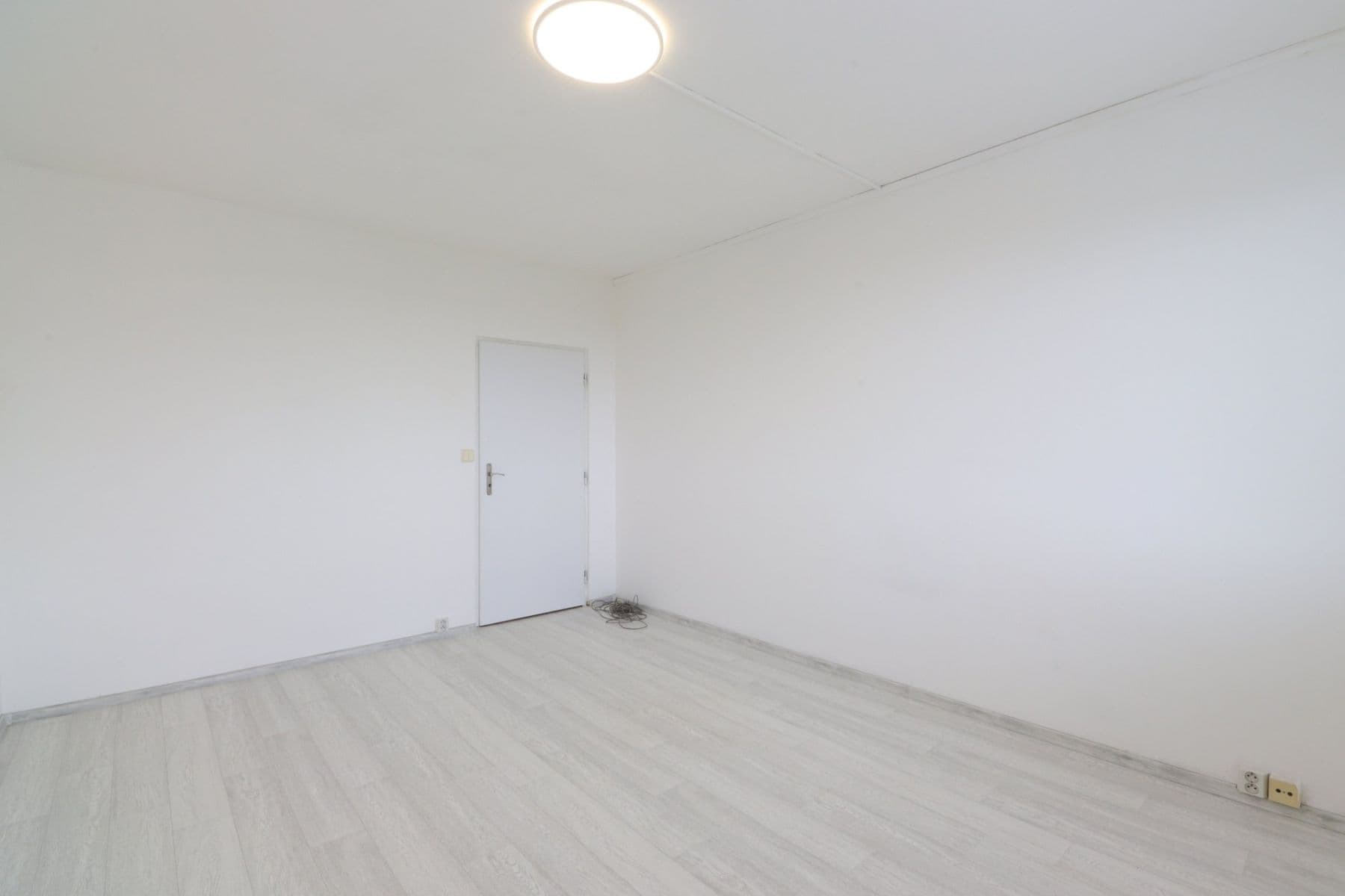 Pronájem bytu 2+1 62 m², Armádní, Milovice, Středočeský kraj Pronájem bytu 2+1 62 m², Armádní, Milovice, Středočeský kraj