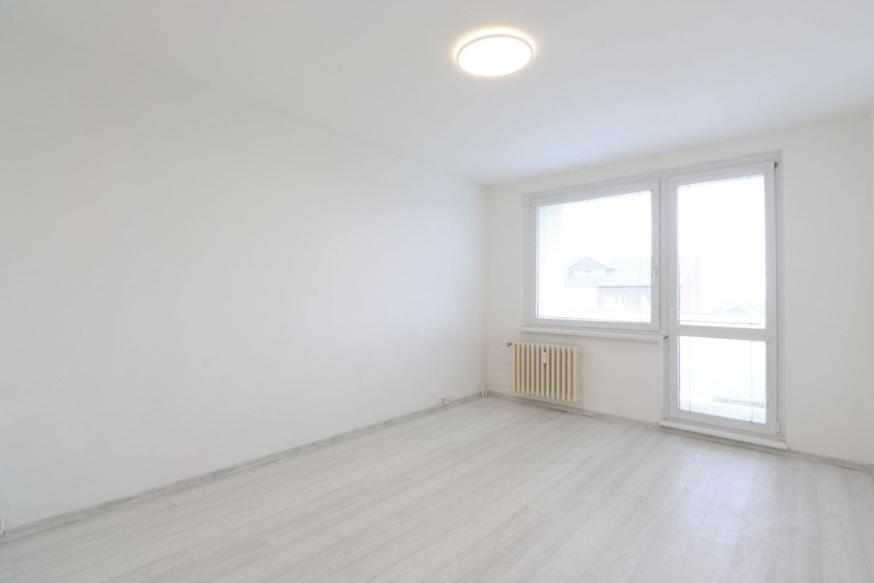 Pronájem bytu 2+1 62 m², Armádní, Milovice, Středočeský kraj Pronájem bytu 2+1 62 m², Armádní, Milovice, Středočeský kraj