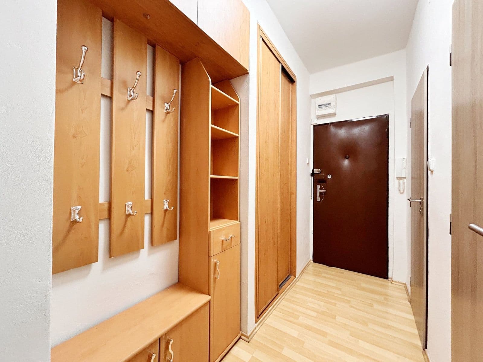 Pronájem bytu 2+1 56 m², Střimelická, Praha, Praha Pronájem bytu 2+1 56 m², Střimelická, Praha, Praha