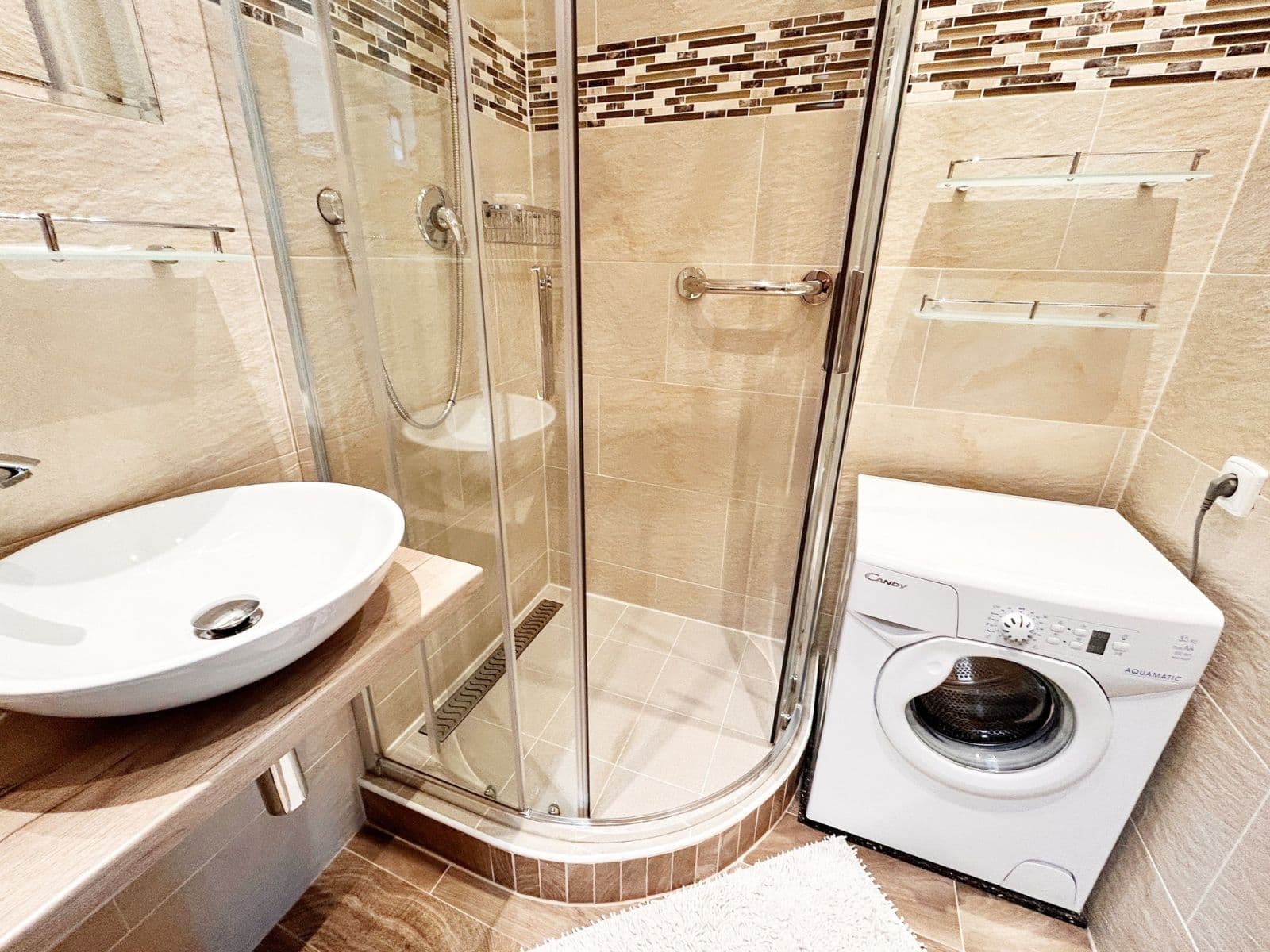 Pronájem bytu 2+1 56 m², Střimelická, Praha, Praha Pronájem bytu 2+1 56 m², Střimelická, Praha, Praha