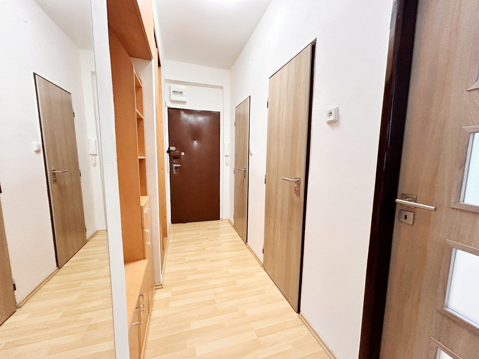 Pronájem bytu 2+1 56 m², Střimelická, Praha, Praha Pronájem bytu 2+1 56 m², Střimelická, Praha, Praha