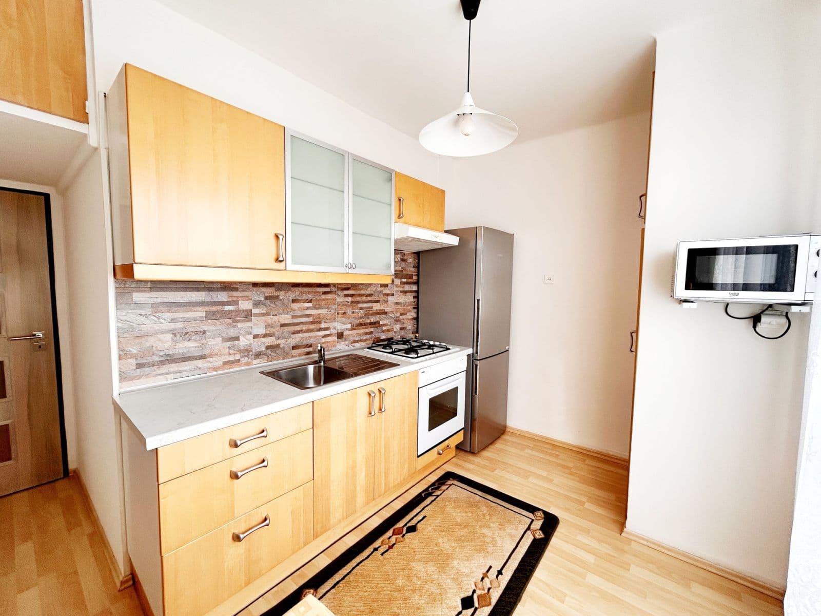 Pronájem bytu 2+1 56 m², Střimelická, Praha, Praha Pronájem bytu 2+1 56 m², Střimelická, Praha, Praha