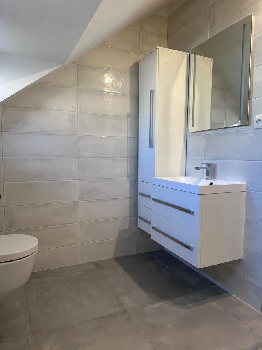 Pronájem bytu 1+1 50 m², Okružní, Praha, Praha Pronájem bytu 1+1 50 m², Okružní, Praha, Praha