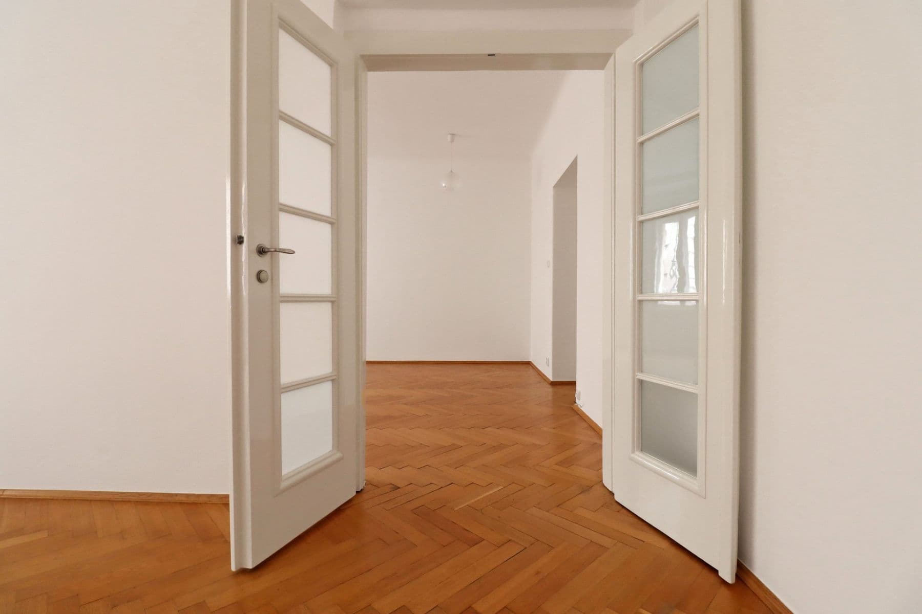Pronájem bytu 2+1 70 m², U smaltovny, Praha, Praha Pronájem bytu 2+1 70 m², U smaltovny, Praha, Praha