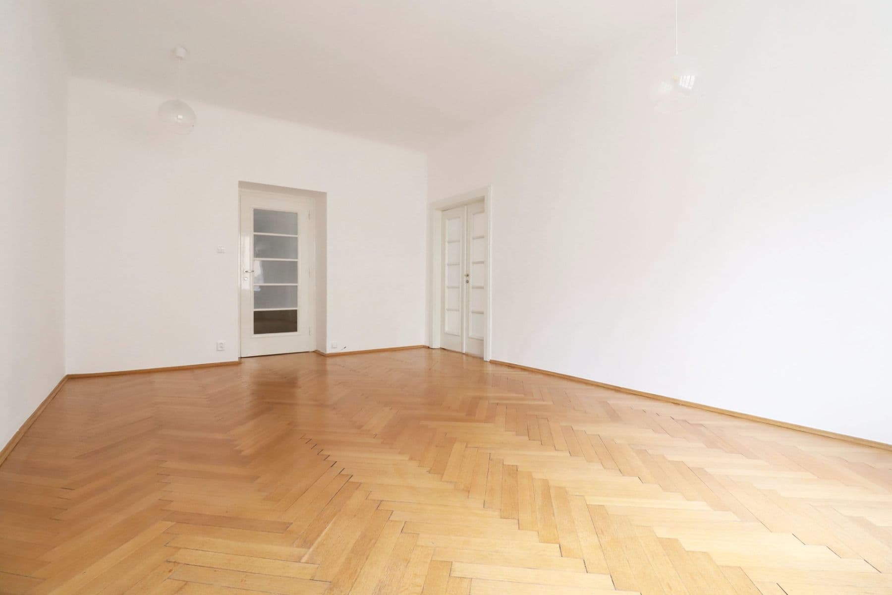Pronájem bytu 2+1 70 m², U smaltovny, Praha, Praha Pronájem bytu 2+1 70 m², U smaltovny, Praha, Praha