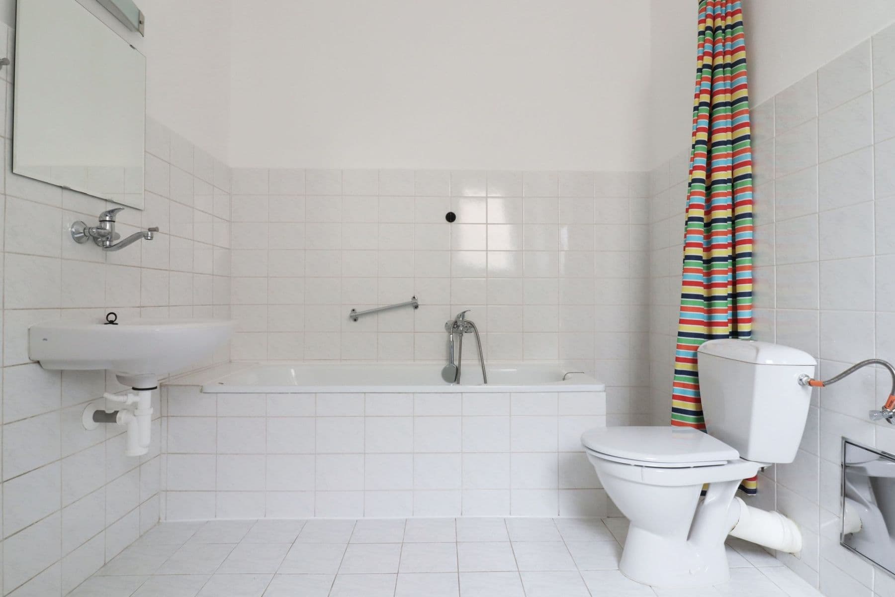 Pronájem bytu 2+1 70 m², U smaltovny, Praha, Praha Pronájem bytu 2+1 70 m², U smaltovny, Praha, Praha