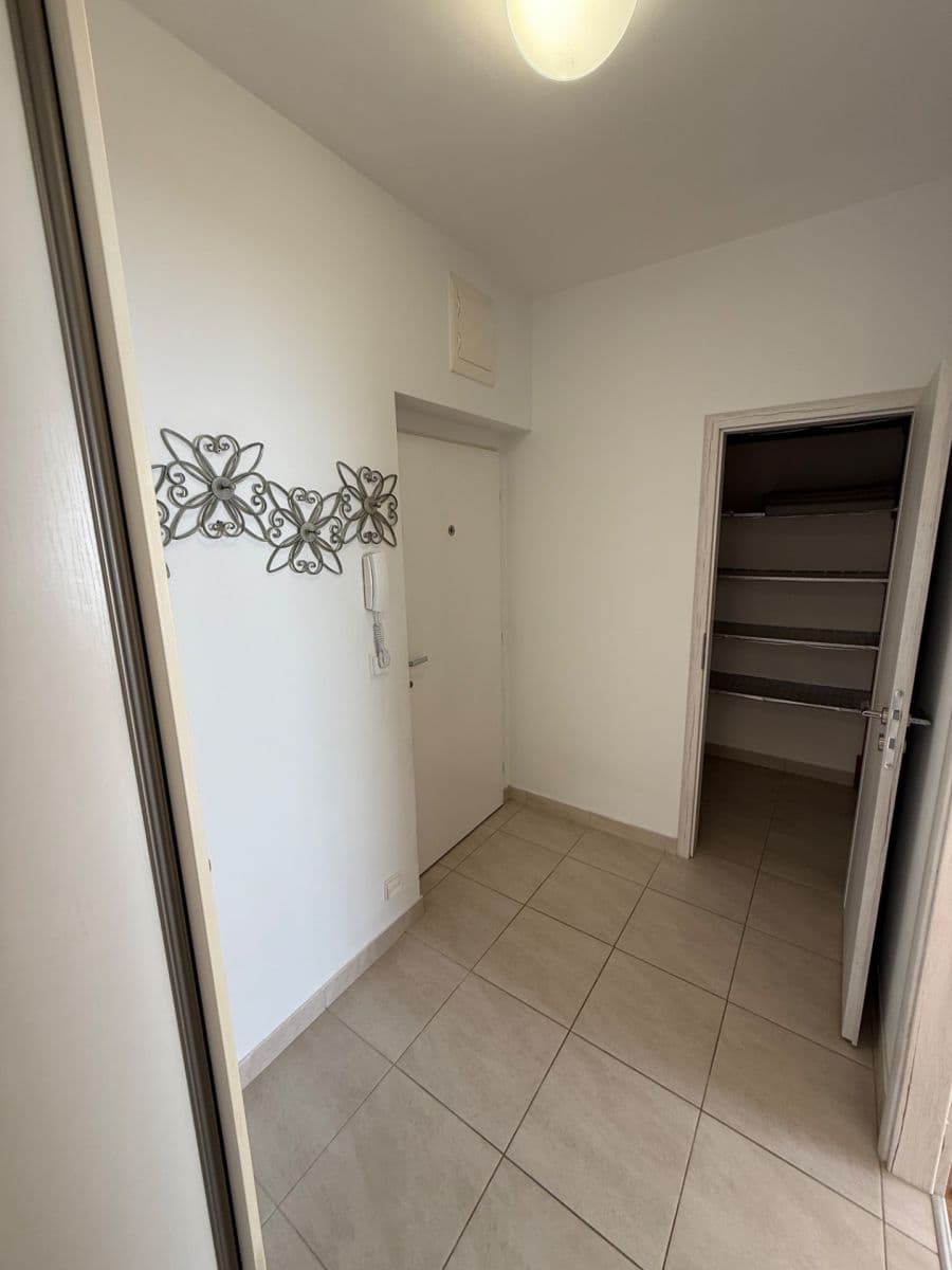 Pronájem bytu 2+kk 56 m², Pastevců, Praha, Praha Pronájem bytu 2+kk 56 m², Pastevců, Praha, Praha