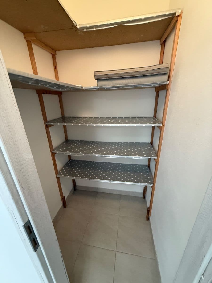 Pronájem bytu 2+kk 56 m², Pastevců, Praha, Praha Pronájem bytu 2+kk 56 m², Pastevců, Praha, Praha