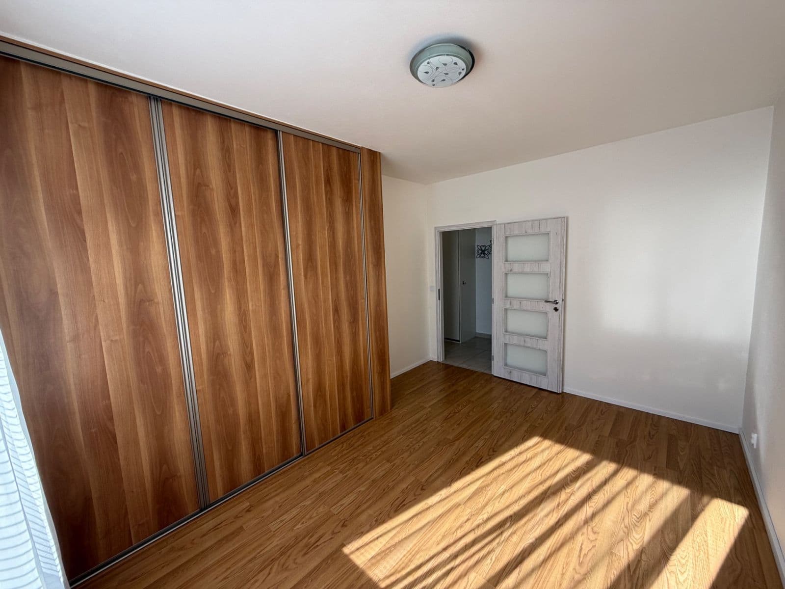Pronájem bytu 2+kk 56 m², Pastevců, Praha, Praha Pronájem bytu 2+kk 56 m², Pastevců, Praha, Praha