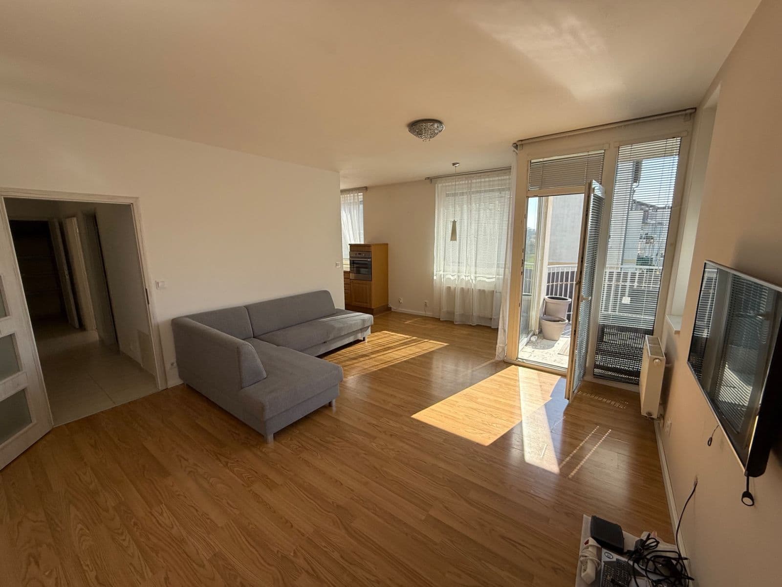 Pronájem bytu 2+kk 56 m², Pastevců, Praha, Praha Pronájem bytu 2+kk 56 m², Pastevců, Praha, Praha