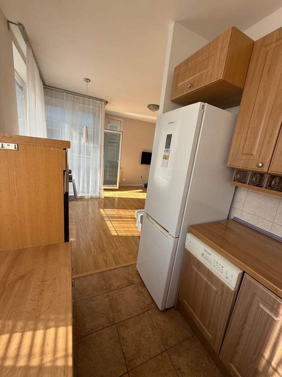 Pronájem bytu 2+kk 56 m², Pastevců, Praha, Praha Pronájem bytu 2+kk 56 m², Pastevců, Praha, Praha