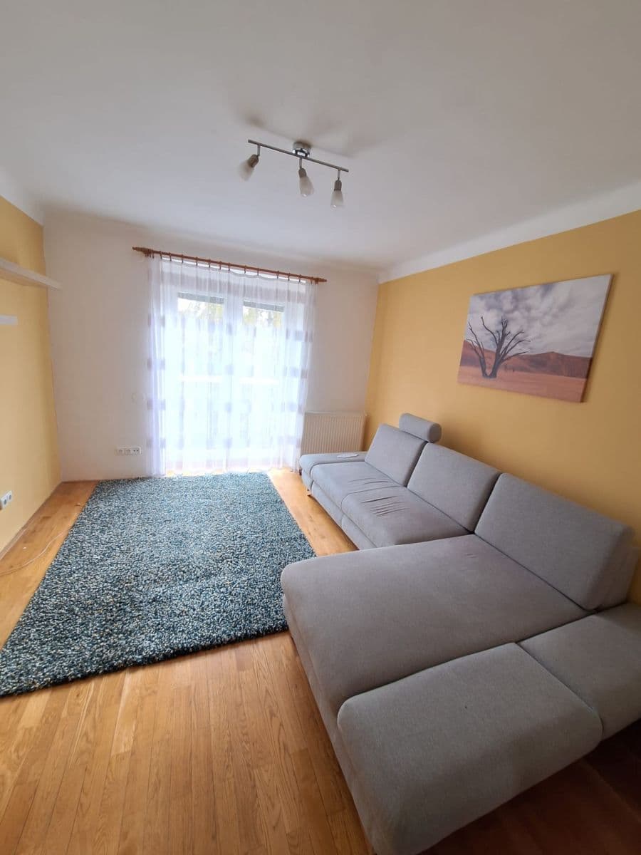 Pronájem bytu 2+1 51 m², Helsinská, Kladno, Středočeský kraj Pronájem bytu 2+1 51 m², Helsinská, Kladno, Středočeský kraj