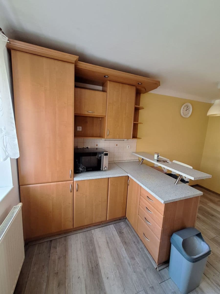 Pronájem bytu 2+1 51 m², Helsinská, Kladno, Středočeský kraj Pronájem bytu 2+1 51 m², Helsinská, Kladno, Středočeský kraj