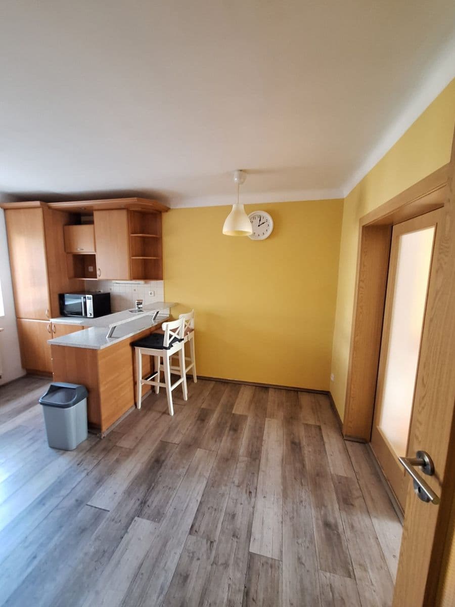Pronájem bytu 2+1 51 m², Helsinská, Kladno, Středočeský kraj Pronájem bytu 2+1 51 m², Helsinská, Kladno, Středočeský kraj