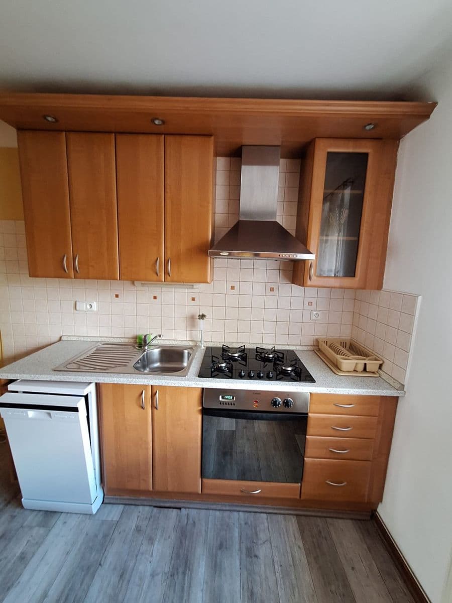 Pronájem bytu 2+1 51 m², Helsinská, Kladno, Středočeský kraj Pronájem bytu 2+1 51 m², Helsinská, Kladno, Středočeský kraj